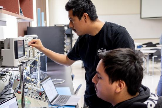 Engineering students in the lab